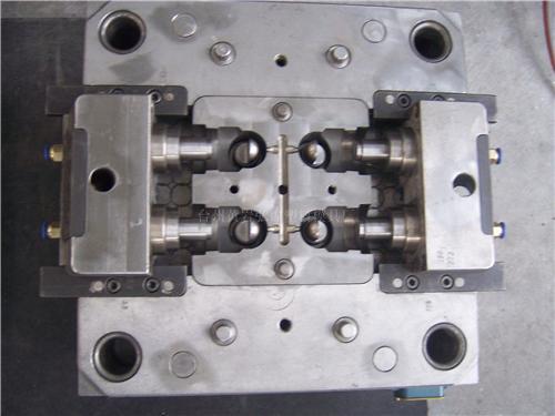 科翔模具告訴您，如何提高模具零配件加工質(zhì)量？