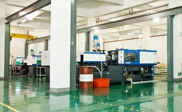 注塑模具成型制品，如果表面有裂紋該如何解決？