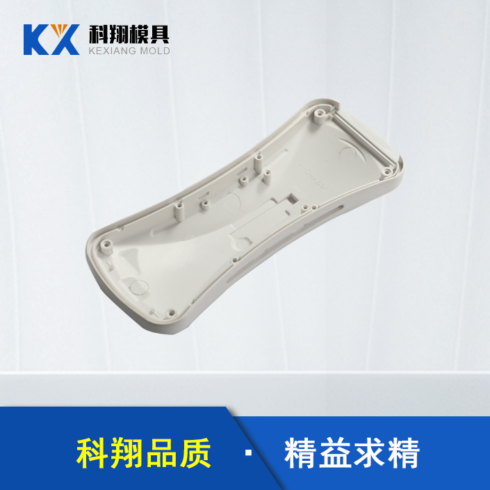 塑膠模具模頭十分重要，注塑模具模頭應該怎么安裝？